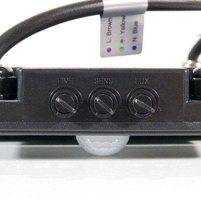Прожектор 10W с датчиком