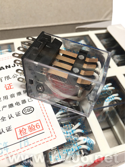 Реле JZX18FF-4C-AC220V (HH54-P)