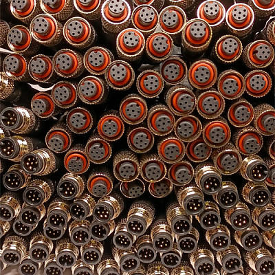 YCZXF-M9-6P Провід з роз'ємом 6pin IP67